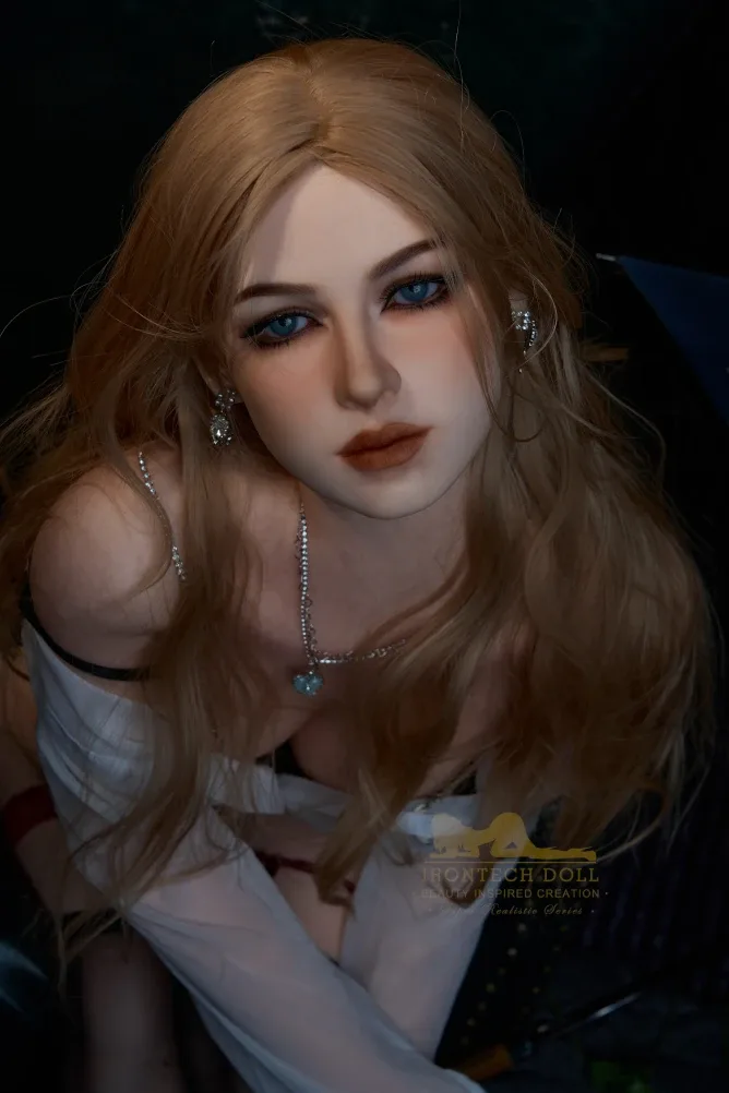 Scarlett Eve 164cm S38 Irontech (5ft5) view 8