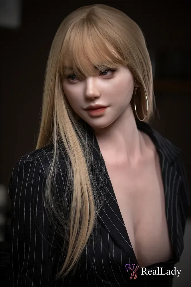 Alex S39 170cm RealLady (5ft7) view 1