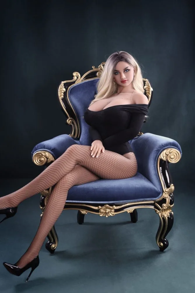 Julia 170cm Double Agent (5ft7) view 8