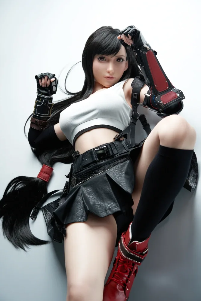 Tifa 167cm D-Cup Fair Skin GameLady (5ft6)