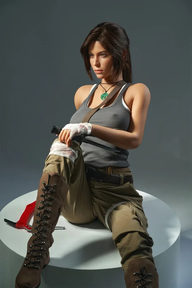 Lara Croft 166cm Tomb Raider GameLady (5ft4) view 6