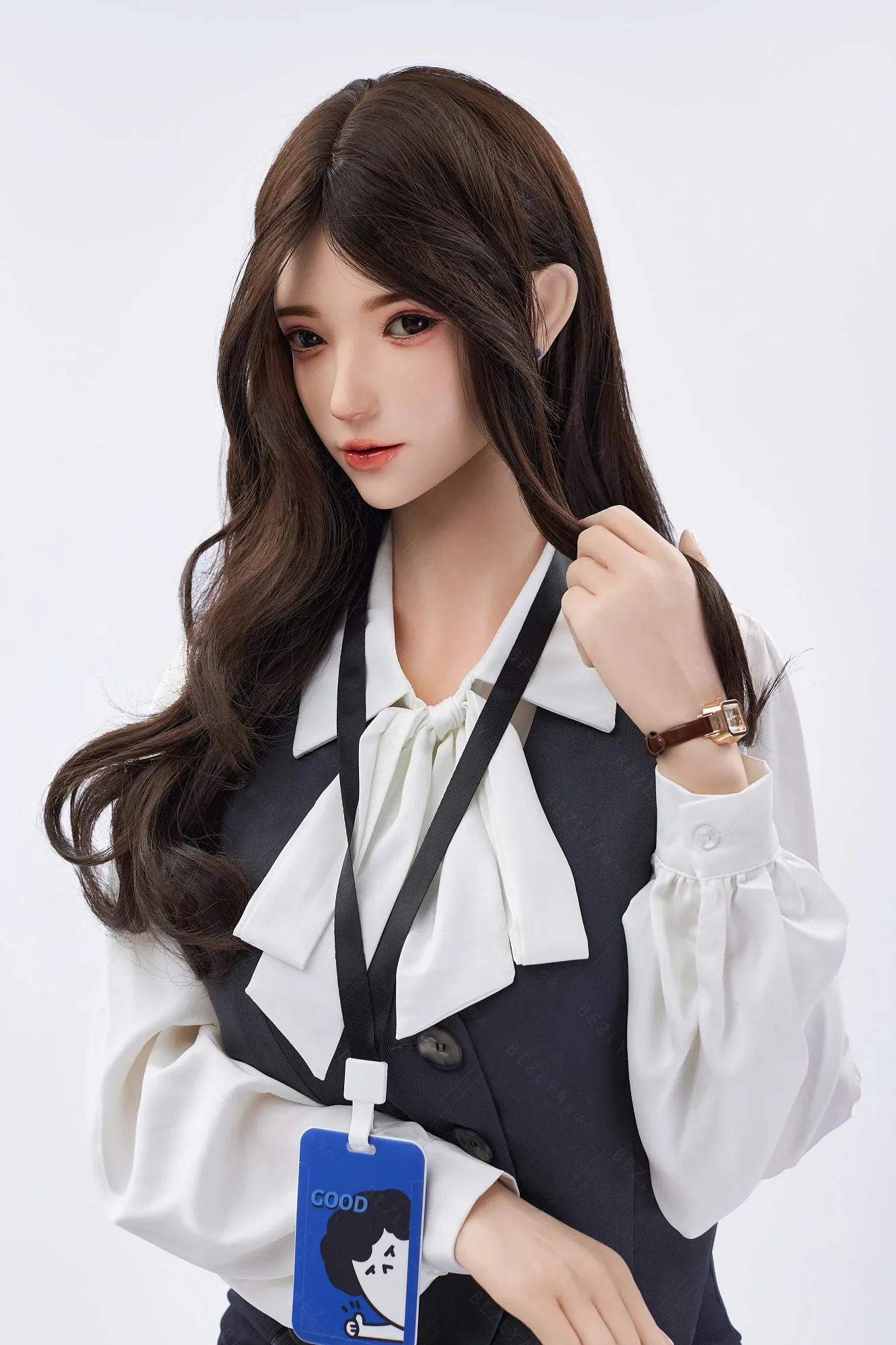 Yulania Employee 163cm Bezlya | Bionic 2.2 (5ft1)